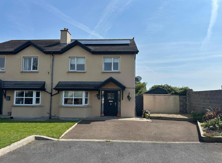 24 Ashfield Manor, Ardfinnan, E91YA22 photo