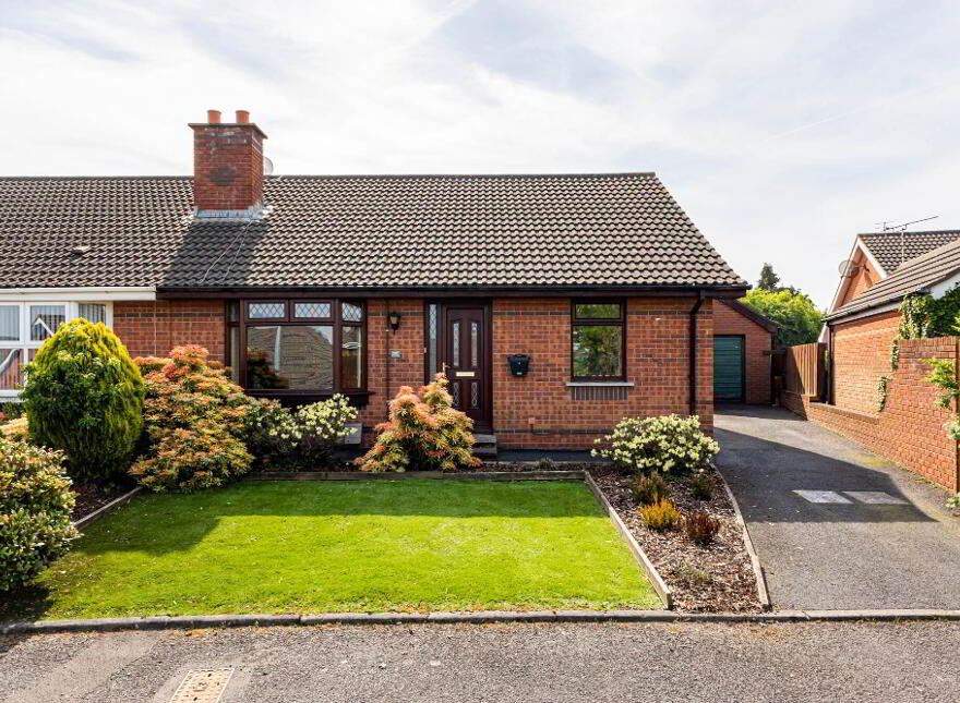 22 Castlehill Crescent, Comber, Newtownards, BT23 5XE photo