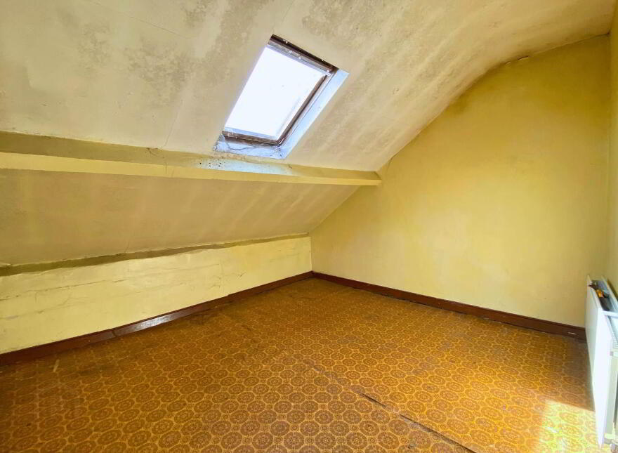 14 Sarsfield Street, Nenagh, E45W993