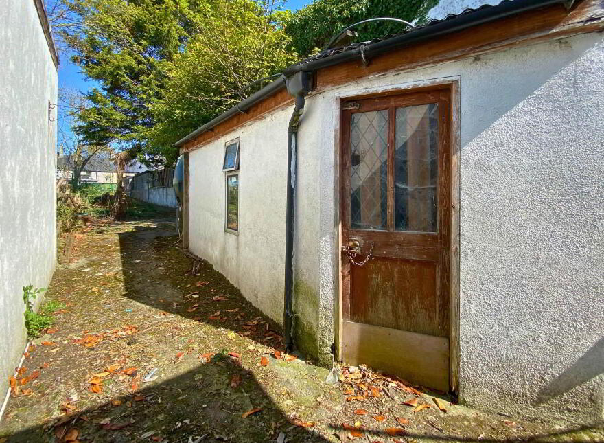 14 Sarsfield Street, Nenagh, E45W993