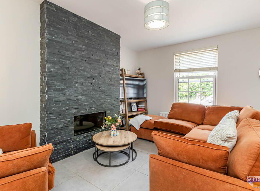 8 Leathems Way, Lisburn, BT28 3AY
