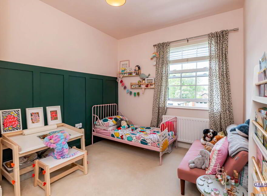 8 Leathems Way, Lisburn, BT28 3AY