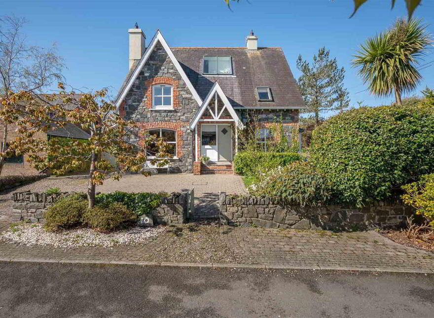 10 Stockbridge Road, Donaghadee, BT21 0PN photo