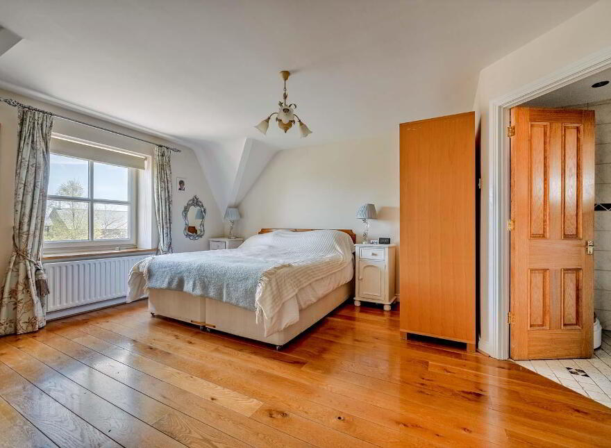 10 Stockbridge Road, Donaghadee, BT21 0PN