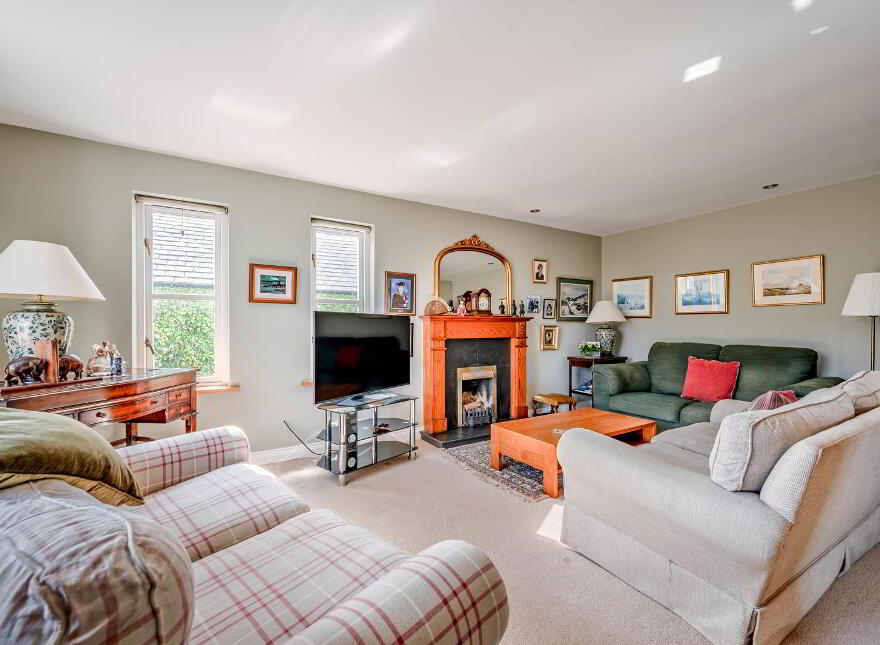 10 Stockbridge Road, Donaghadee, BT21 0PN