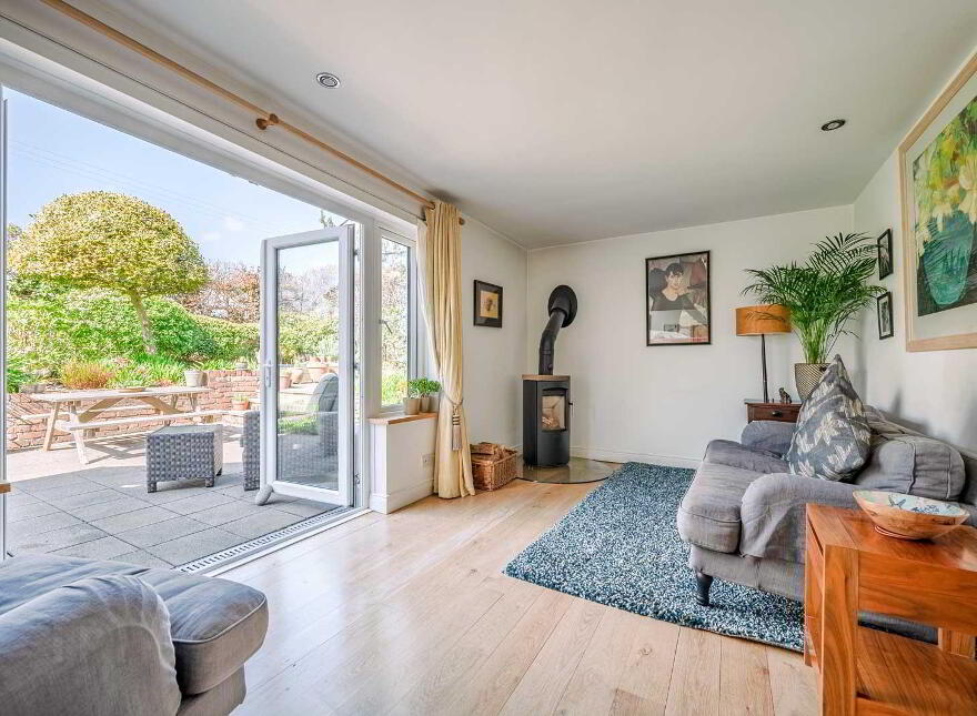 10 Stockbridge Road, Donaghadee, BT21 0PN