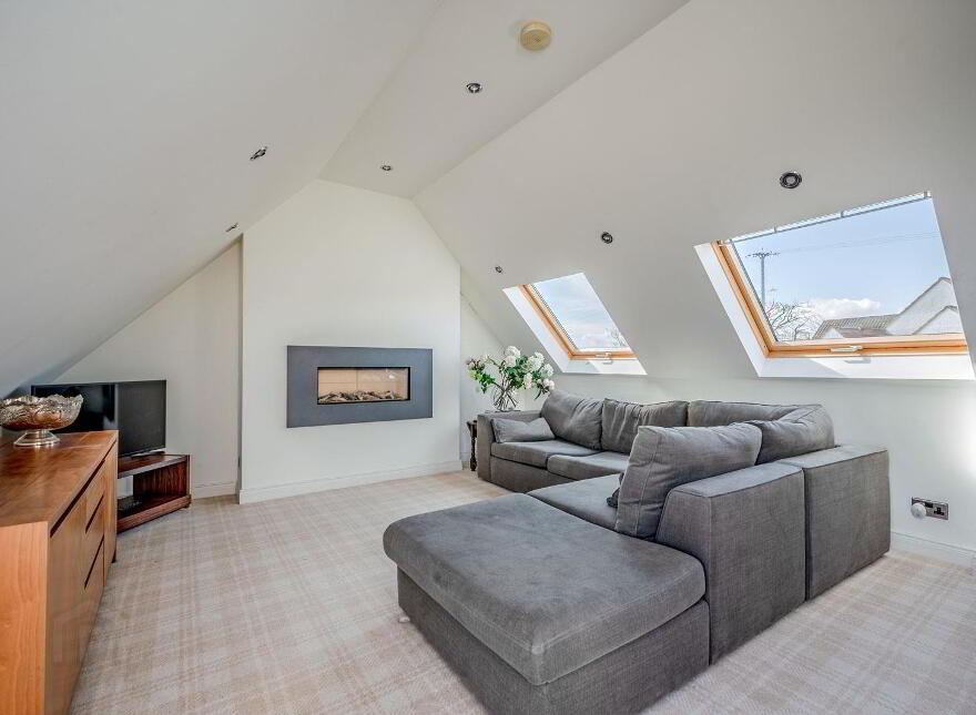 10 Stockbridge Road, Donaghadee, BT21 0PN
