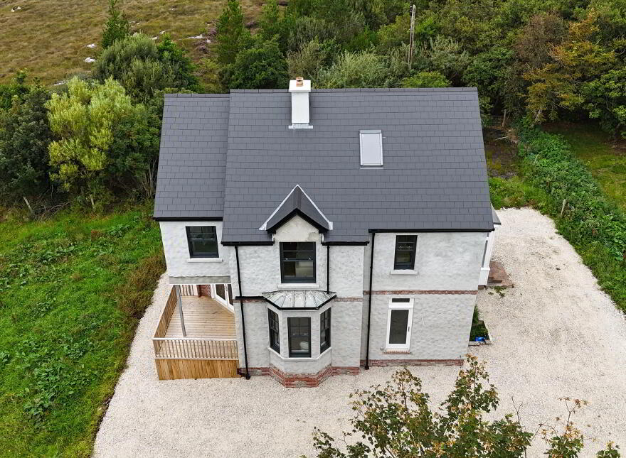 House On, C. 7 Acres Belcruit Mountain, Burtonport,Donegal, F94C7X6 photo