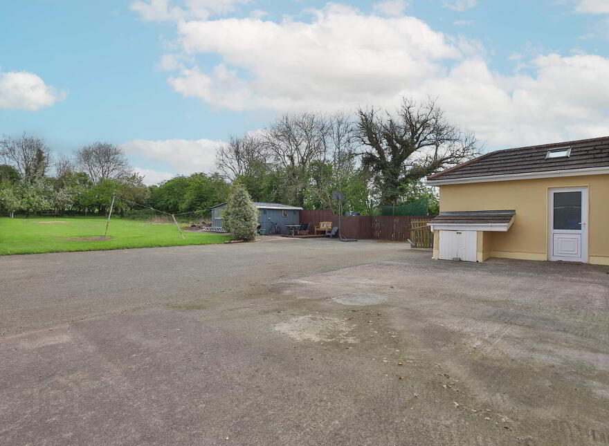 Curragh, Carnaross, Kells, A82PC44