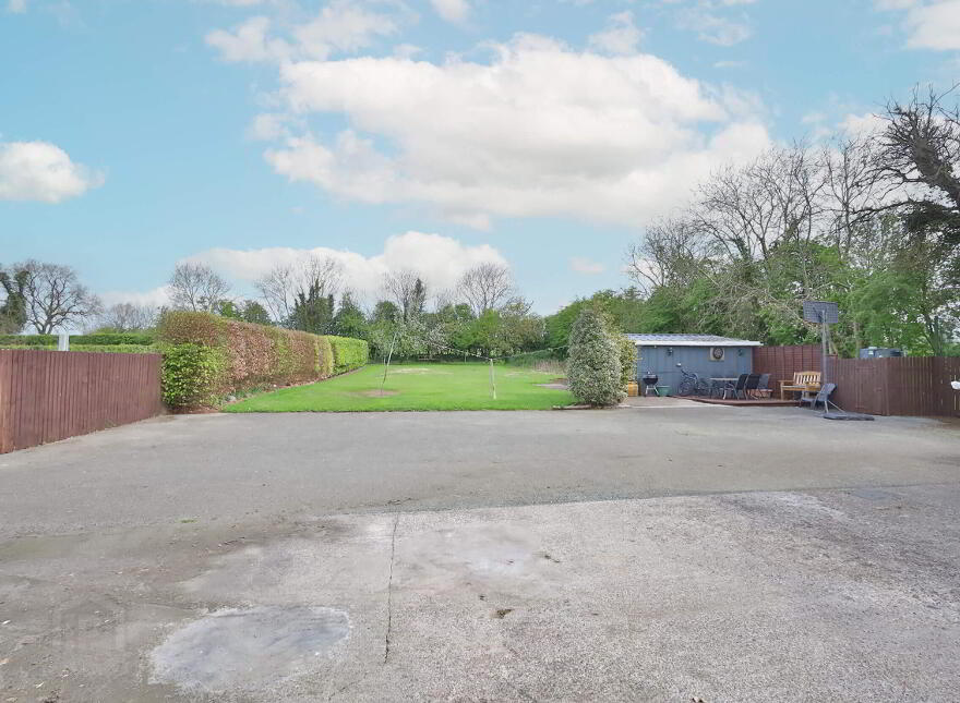 Curragh, Carnaross, Kells, A82PC44