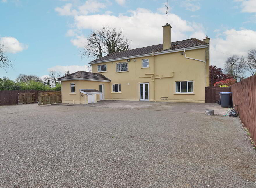 Curragh, Carnaross, Kells, A82PC44