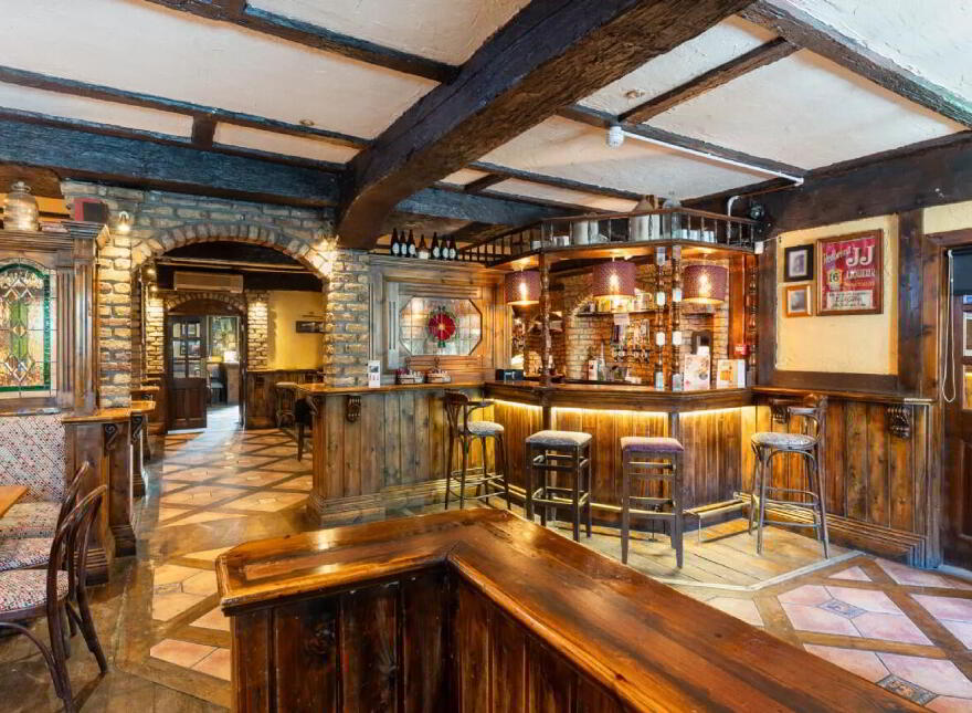 The Western Hotel, Dalton Street, Claremorris, F12C579
