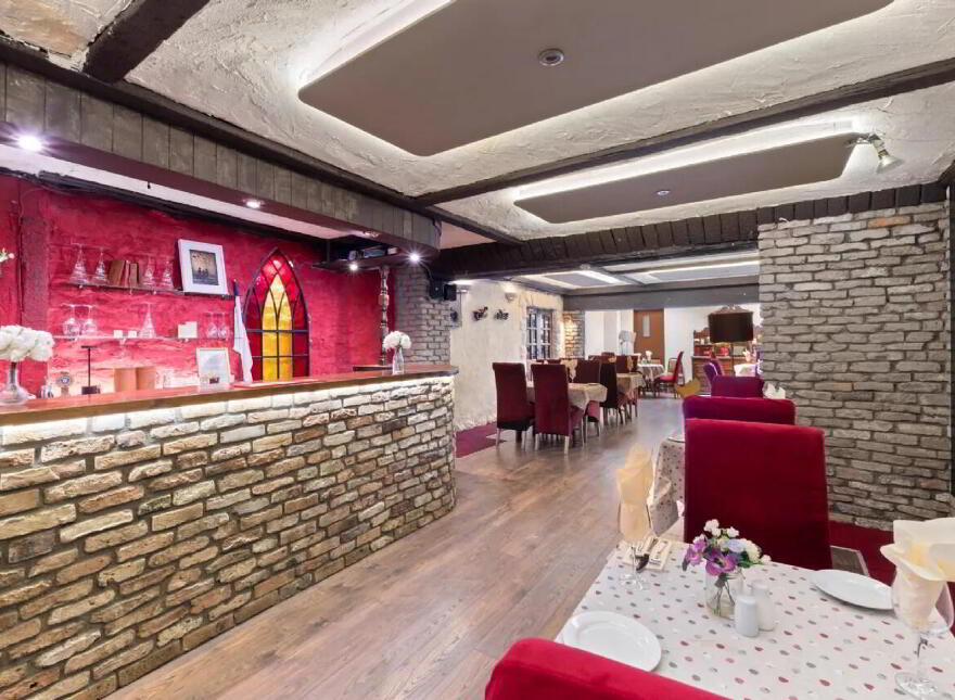 The Western Hotel, Dalton Street, Claremorris, F12C579