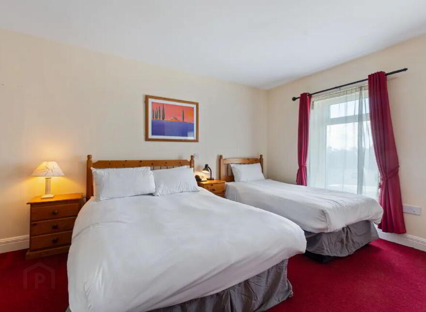 The Western Hotel, Dalton Street, Claremorris, F12C579