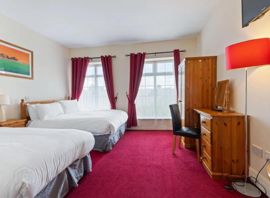The Western Hotel, Dalton Street, Claremorris, F12C579
