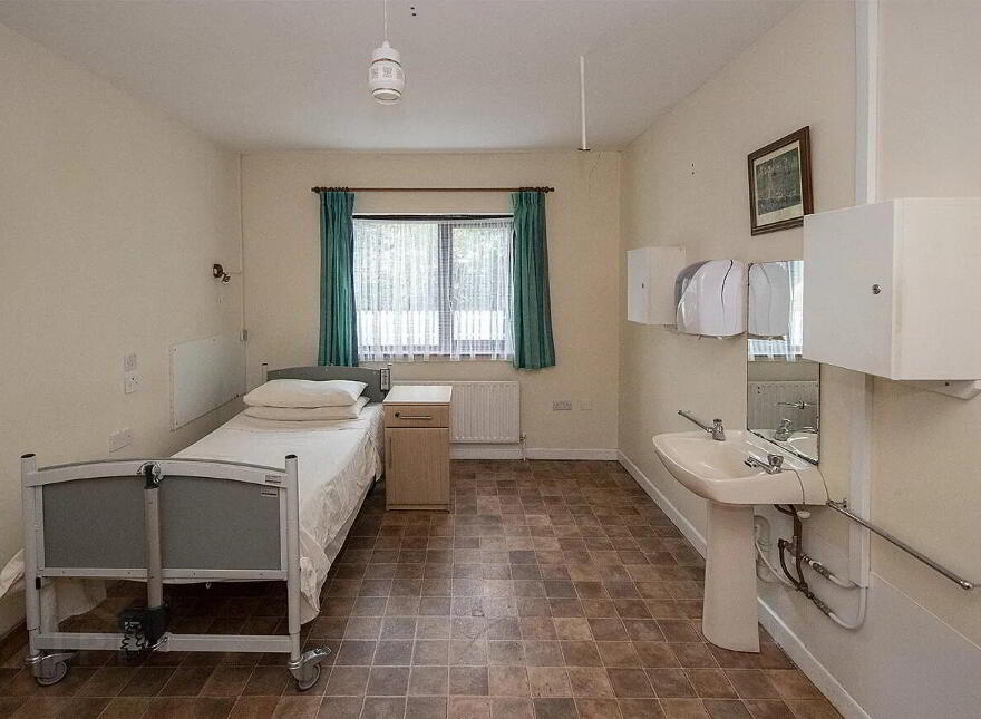 Former Padre Pio Nursing Home, Carrigeen, Cappoquin, P51XH68