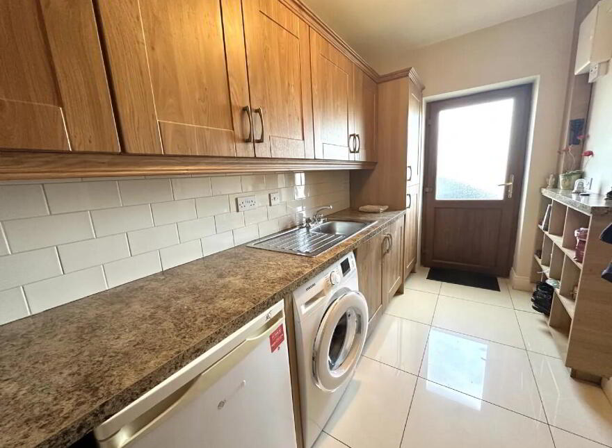Glynsk House, Ballymoneen, Enniscrone, F26NX27