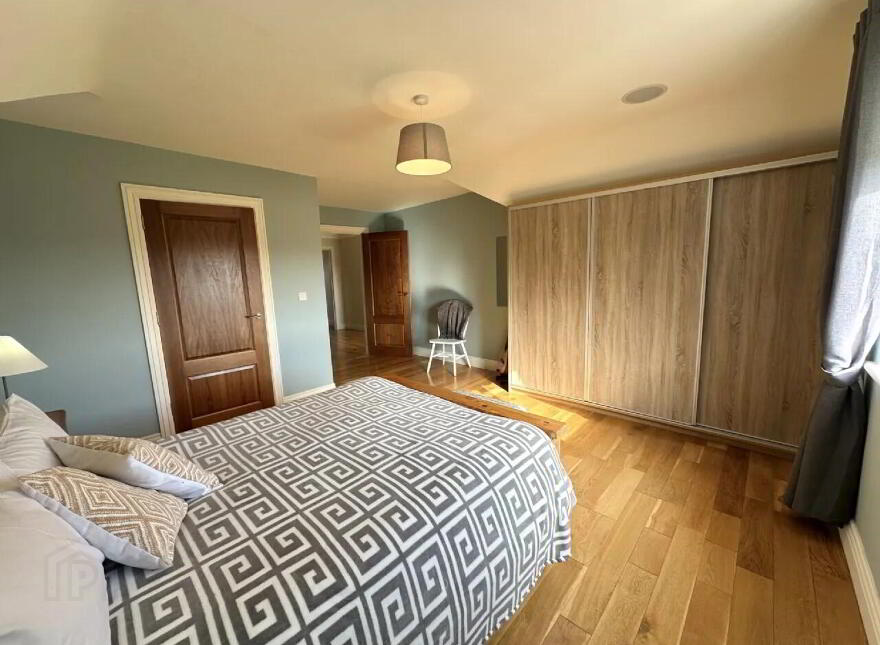 Glynsk House, Ballymoneen, Enniscrone, F26NX27