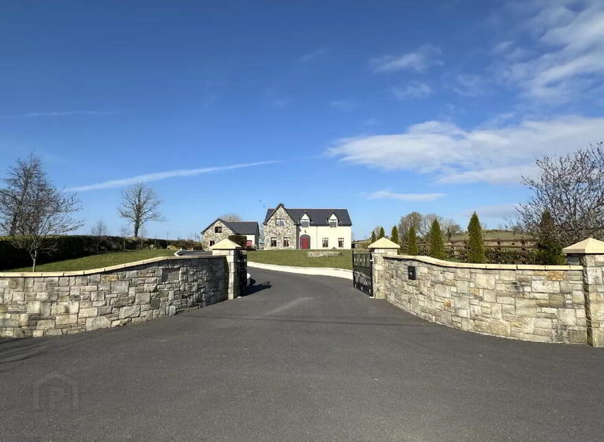 Glynsk House, Ballymoneen, Enniscrone, F26NX27