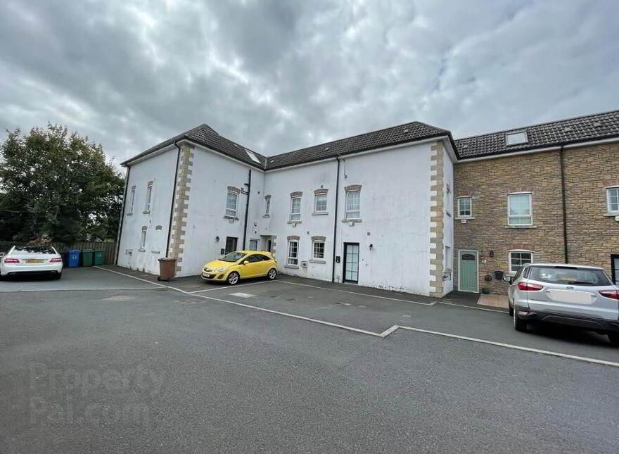11 Broomhill Courtyard, Magheralin, BT67 0UX photo