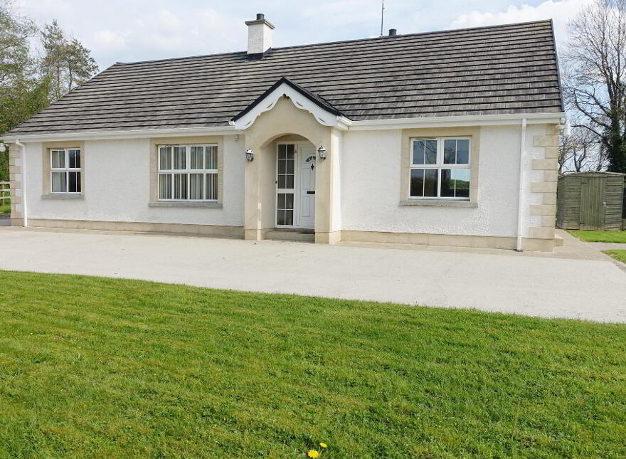 6 Screevagh Road, Lisnaskea, BT92 0FA photo