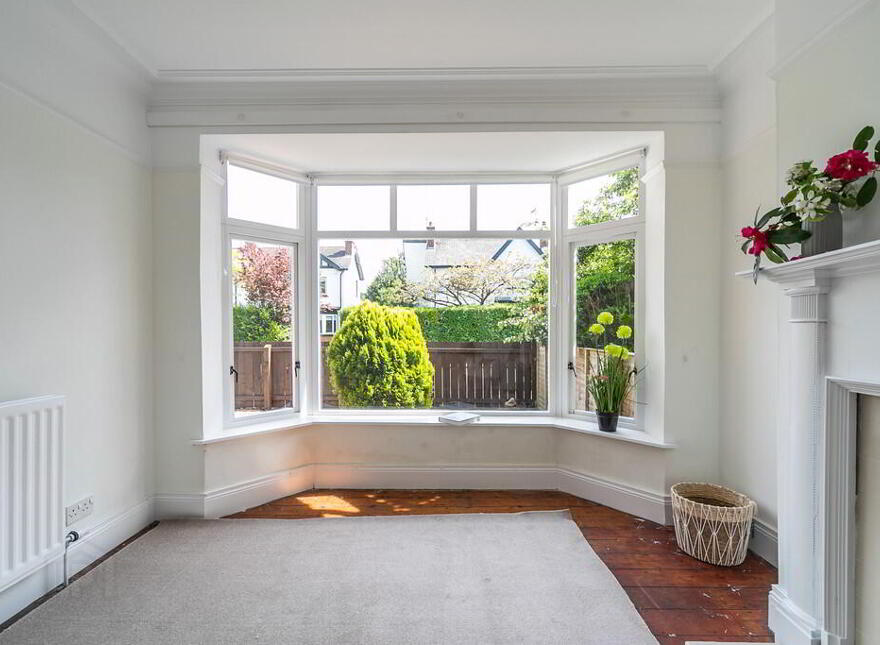 4 Balmoral Gardens, Malone, Belfast, BT9 6PB