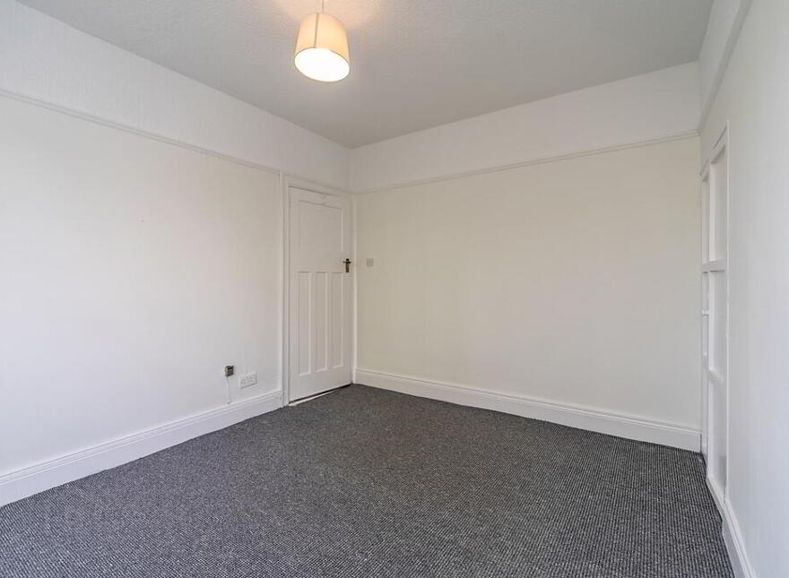 4 Balmoral Gardens, Malone, Belfast, BT9 6PB