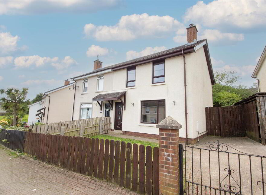 12 Ardcaoin Green, Dunmurry, Belfast, BT17 0UR photo
