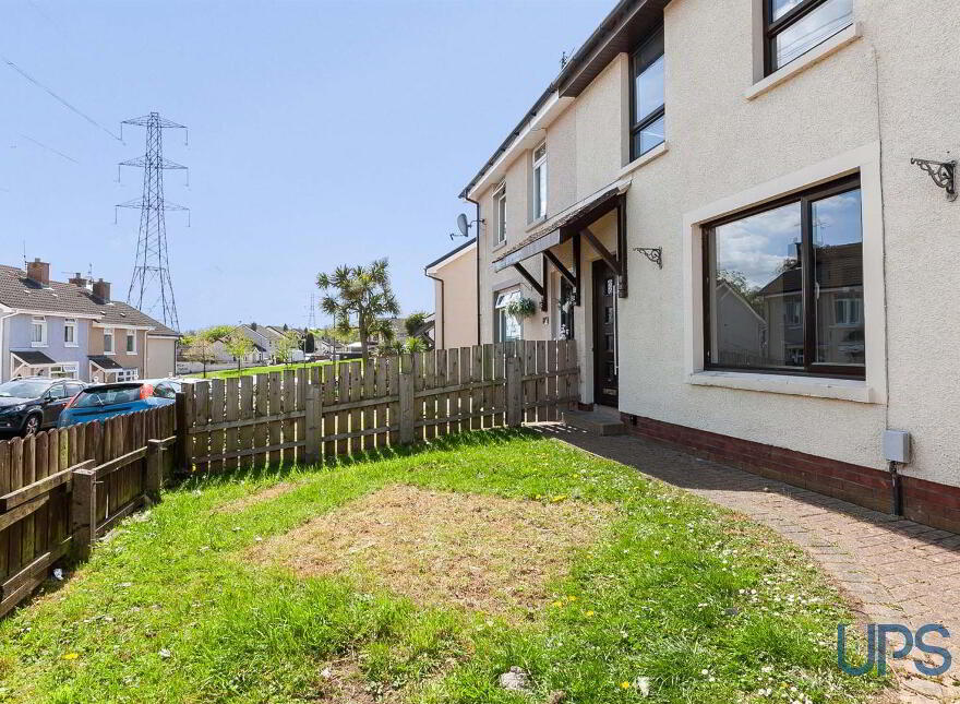 12 Ardcaoin Green, Dunmurry, Belfast, BT17 0UR