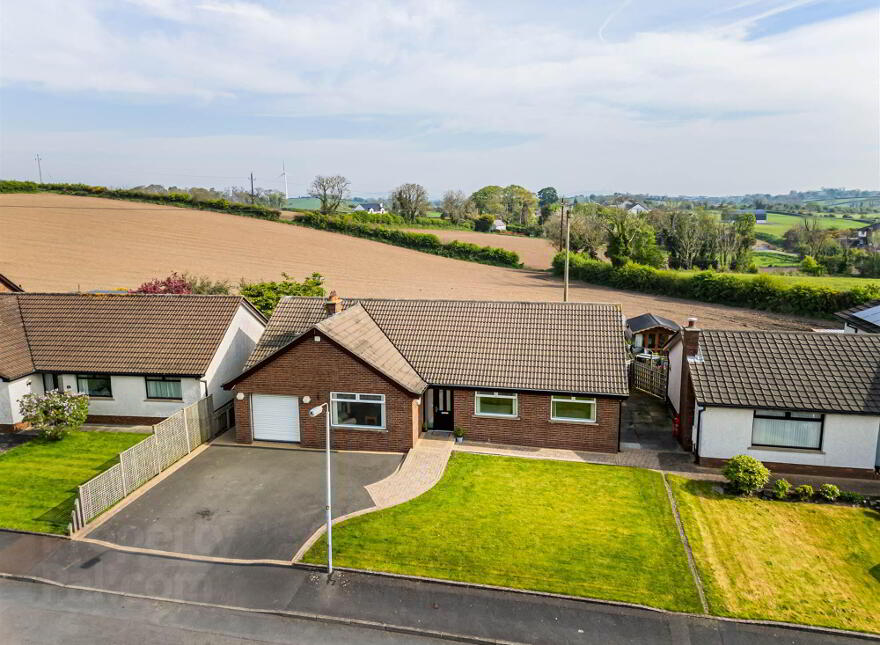 9 Ardmore Grange, Ballygowan, Newtownards, BT23 5TZ photo