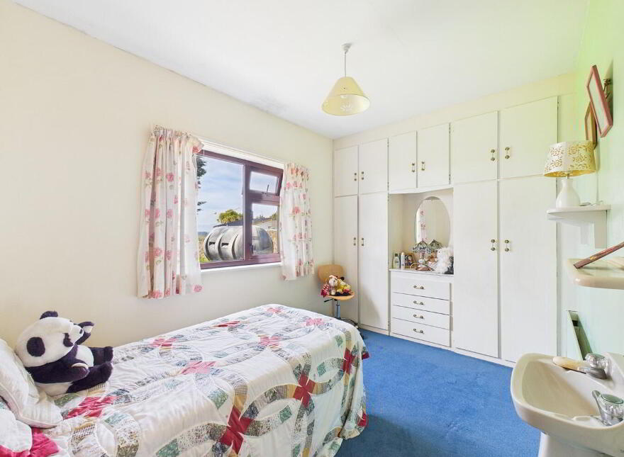 Rowica, Ballinasisla, Bonmahon, X42WV65