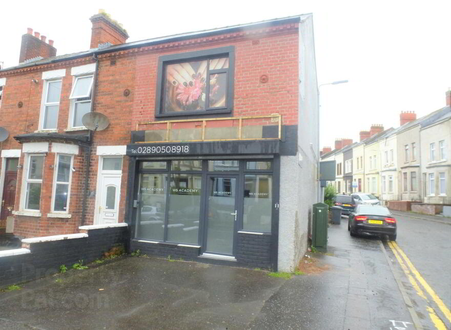 83 Ballygomartin Road, Belfast, BT13 3LB photo