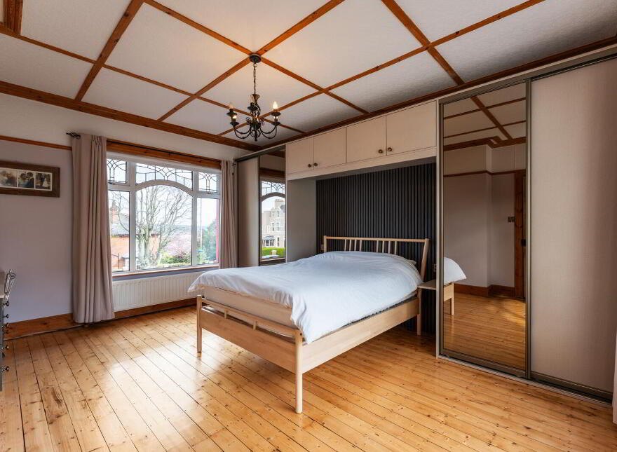 604 Antrim Road, Belfast, BT15 5GN