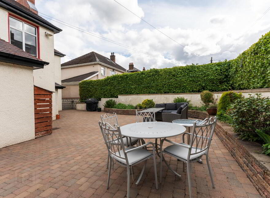 604 Antrim Road, Belfast, BT15 5GN