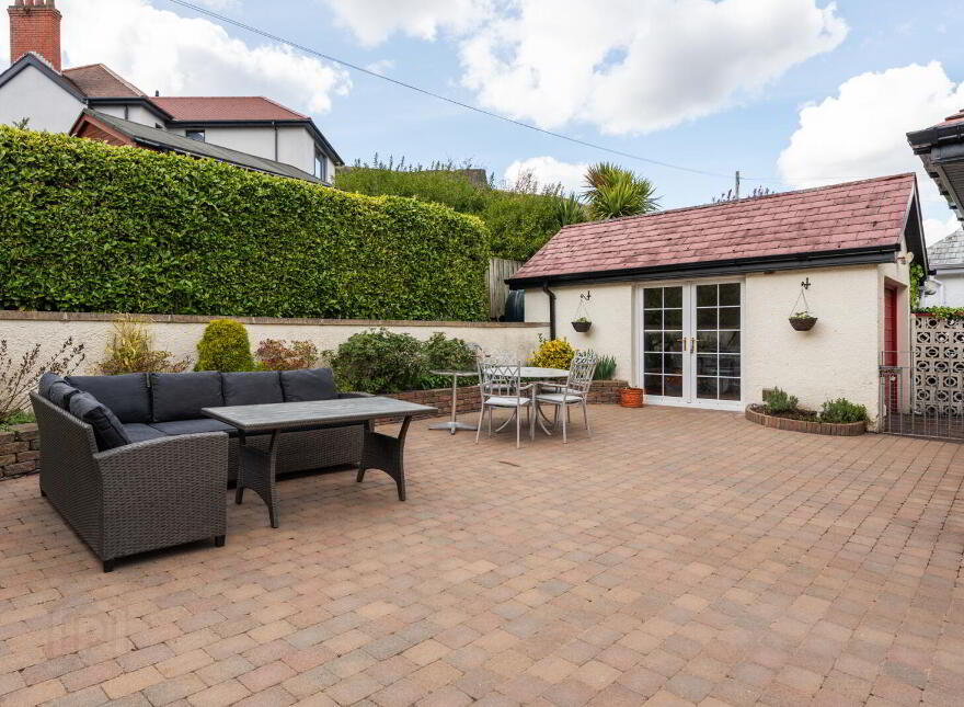 604 Antrim Road, Belfast, BT15 5GN