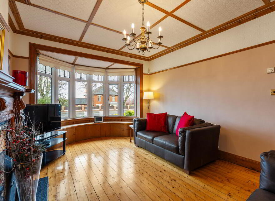 604 Antrim Road, Belfast, BT15 5GN