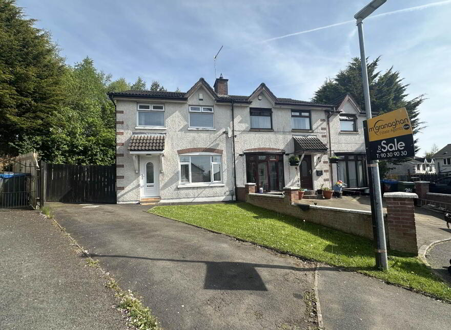 286 Lagmore Meadows, Dunmurry, Belfast, BT17 0TJ photo