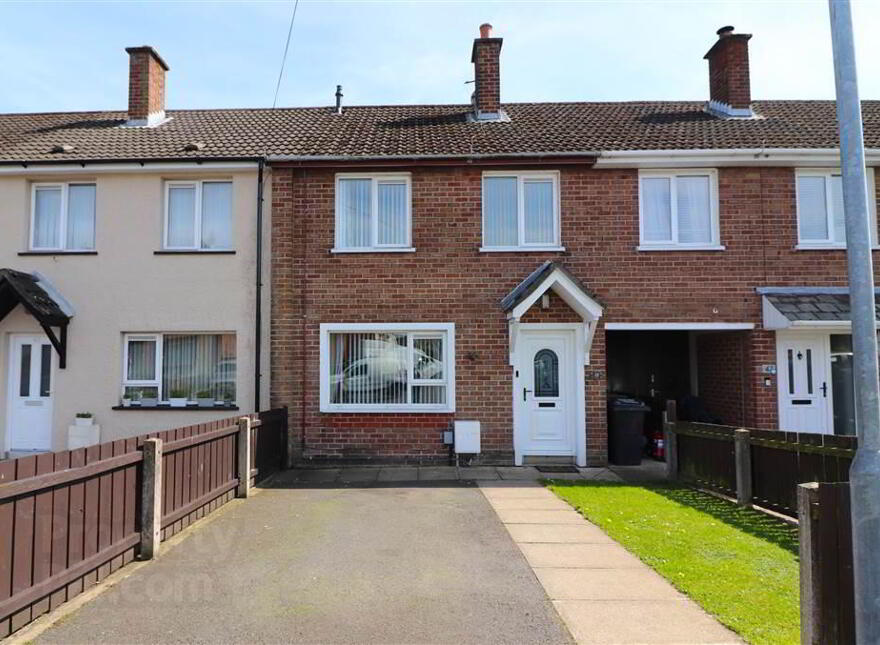 45 Lilac Walk, Willow Gardens, Dunmurry, Belfast, BT17 9QP photo