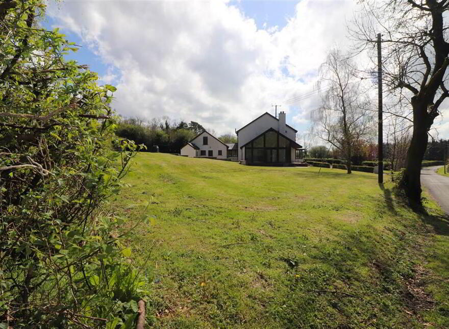 10 Ballyclough Road, Glenavy Road, Lisburn, BT28 3UY