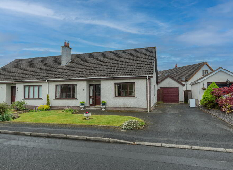 25 Thornbrooke, Ahoghill, Ballymena, BT42 1PZ photo