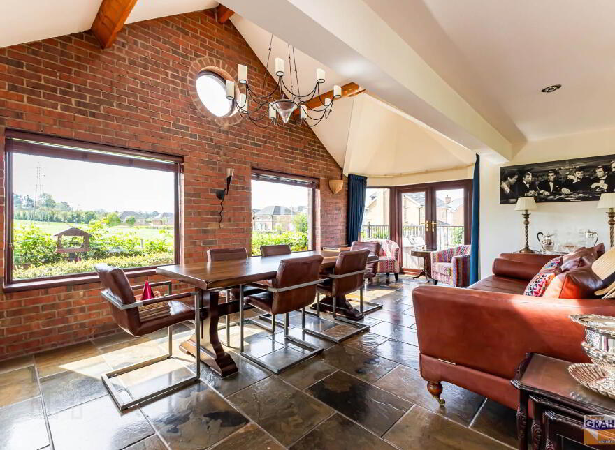 44 Holborn Hall, Lisburn, BT27 5AU