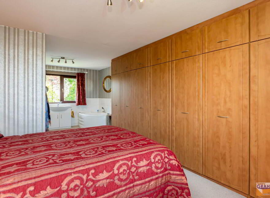 44 Holborn Hall, Lisburn, BT27 5AU