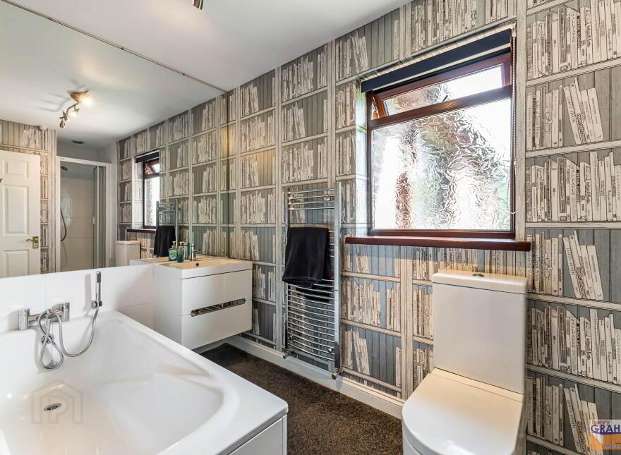 44 Holborn Hall, Lisburn, BT27 5AU