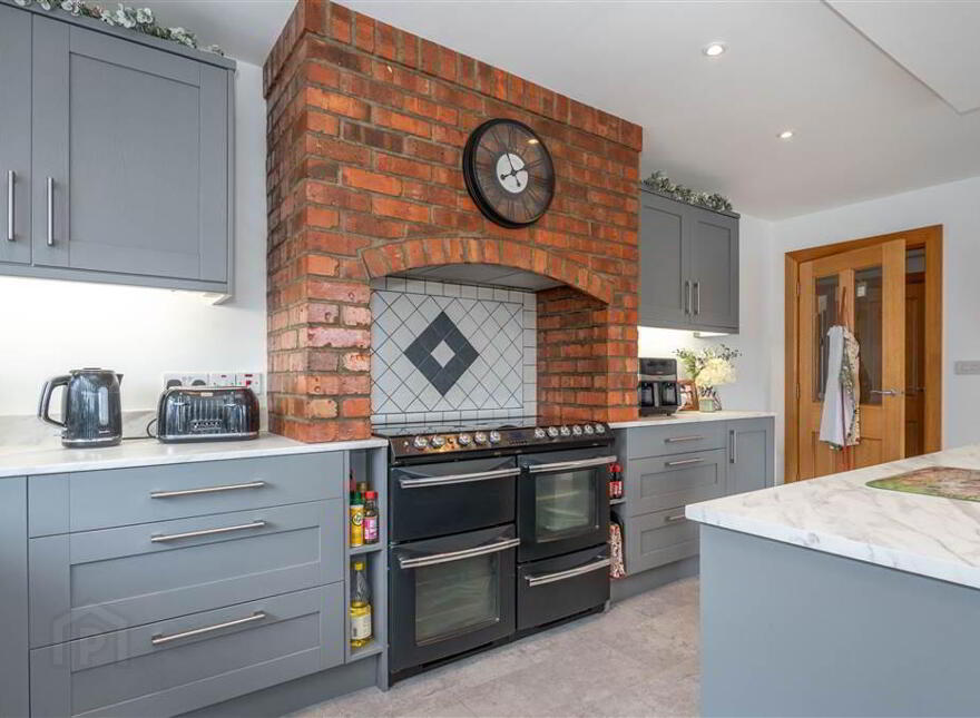 22 Hollybank Park, Ballymena, BT42 2HJ