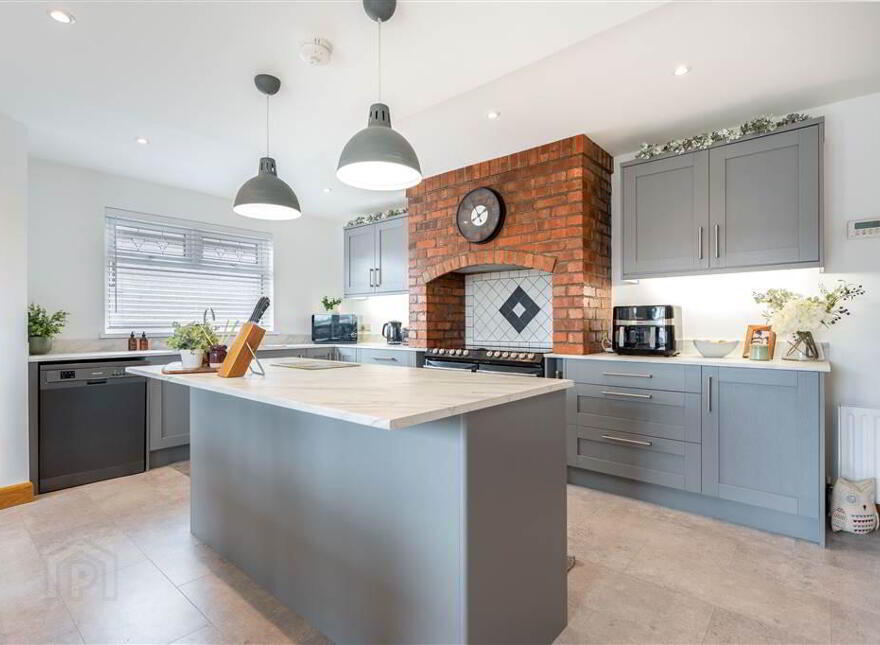 22 Hollybank Park, Ballymena, BT42 2HJ