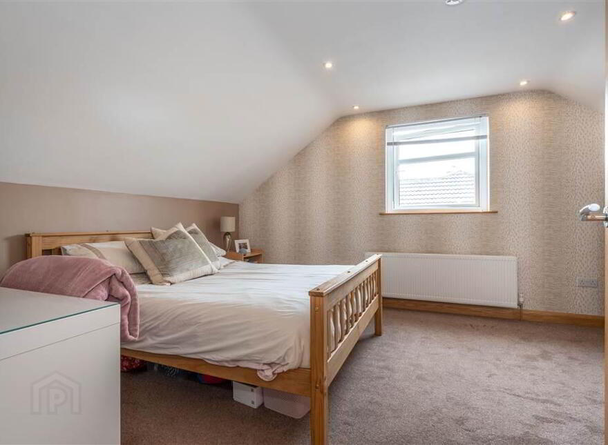22 Hollybank Park, Ballymena, BT42 2HJ