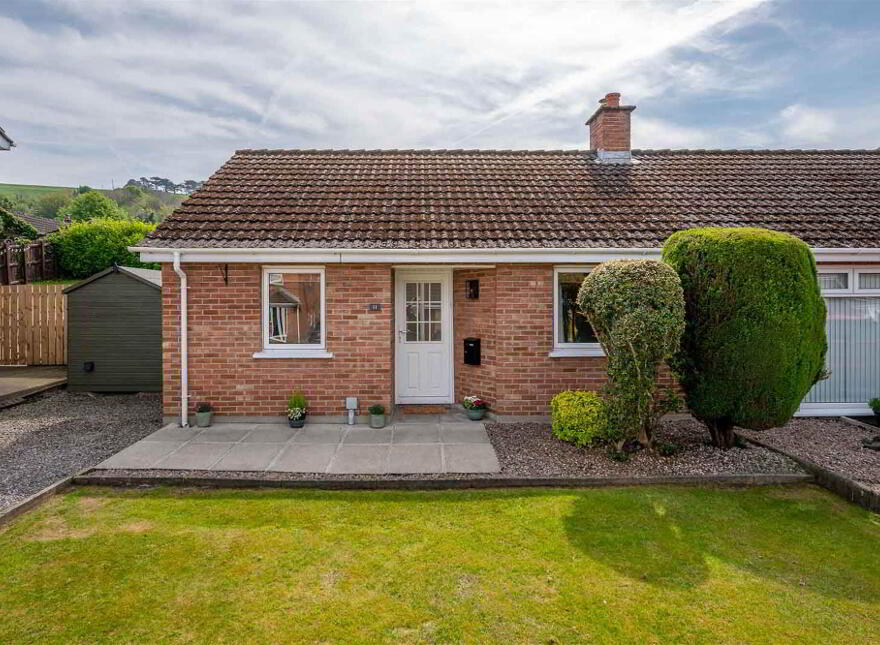 11 Cedar Grove, Holywood, BT18 9QG photo