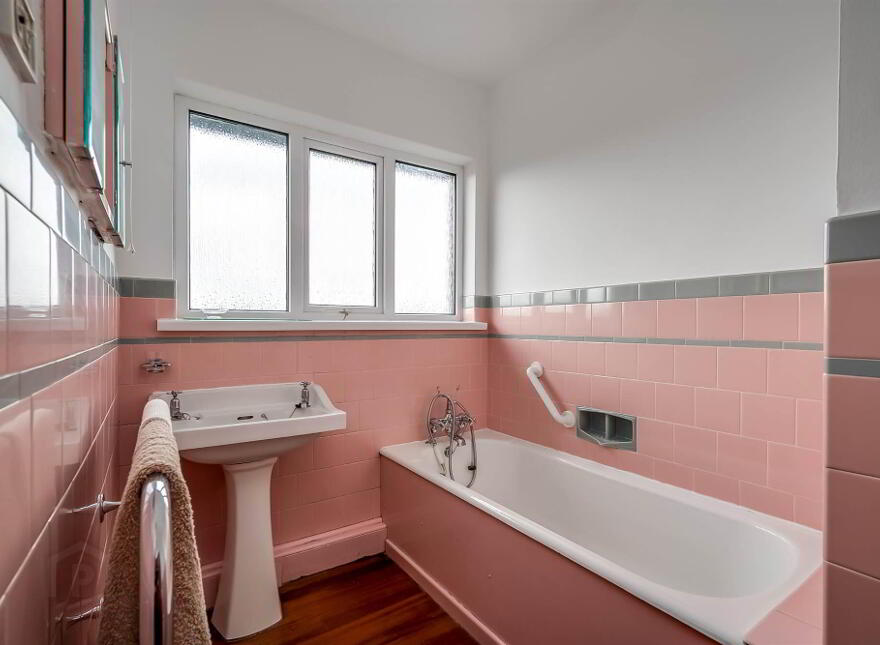 5 Knockhill Court, 359 Upper Newtownards Road, Belfast, BT4 3LF