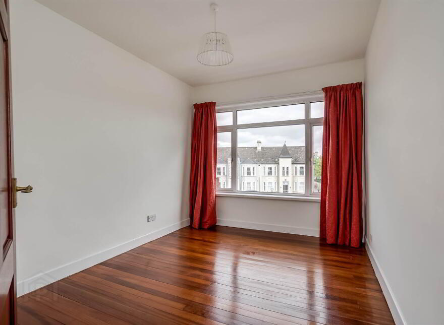 5 Knockhill Court, 359 Upper Newtownards Road, Belfast, BT4 3LF