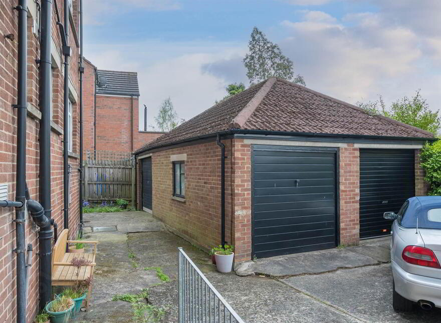 5 Knockhill Court, 359 Upper Newtownards Road, Belfast, BT4 3LF